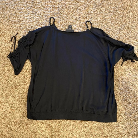 Black Cold Shoulder Blouse with Gold Chain Straps & cinched Tied Sleeves - Picture 6 of 7